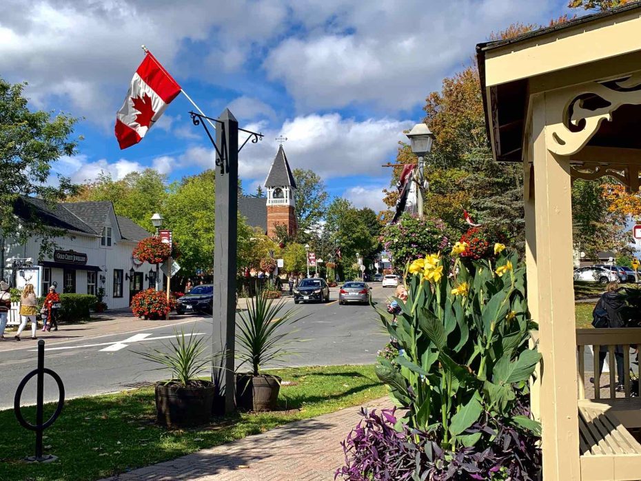 Local scenery in Unionville, Markham, where Dodds provides expert garage door repairs.