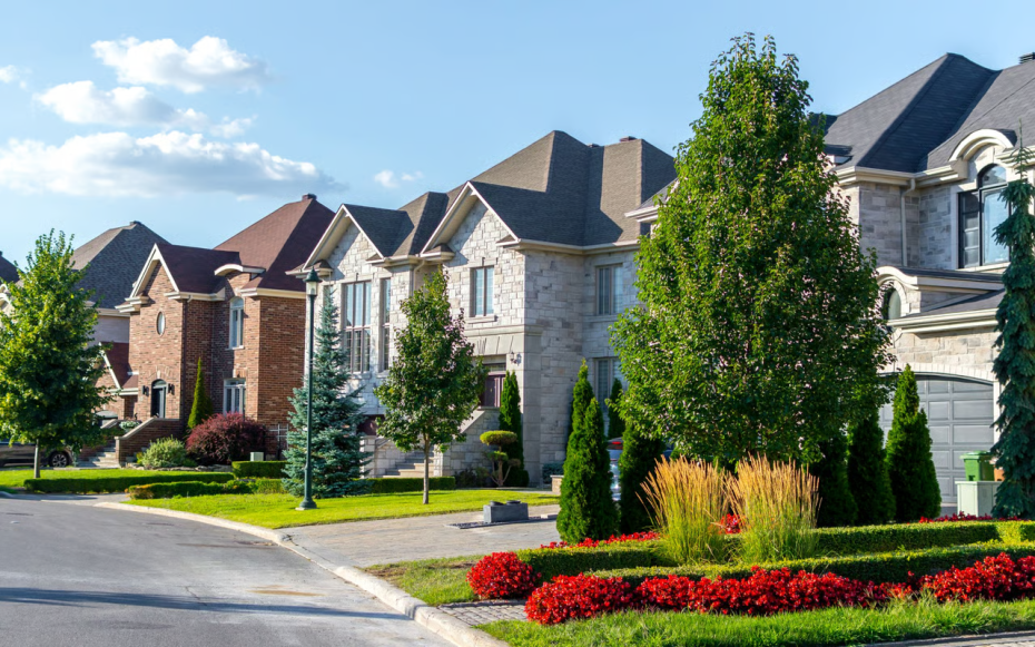 High-end detached houses in a Thornhill neighborhood featuring premium garage door installations.