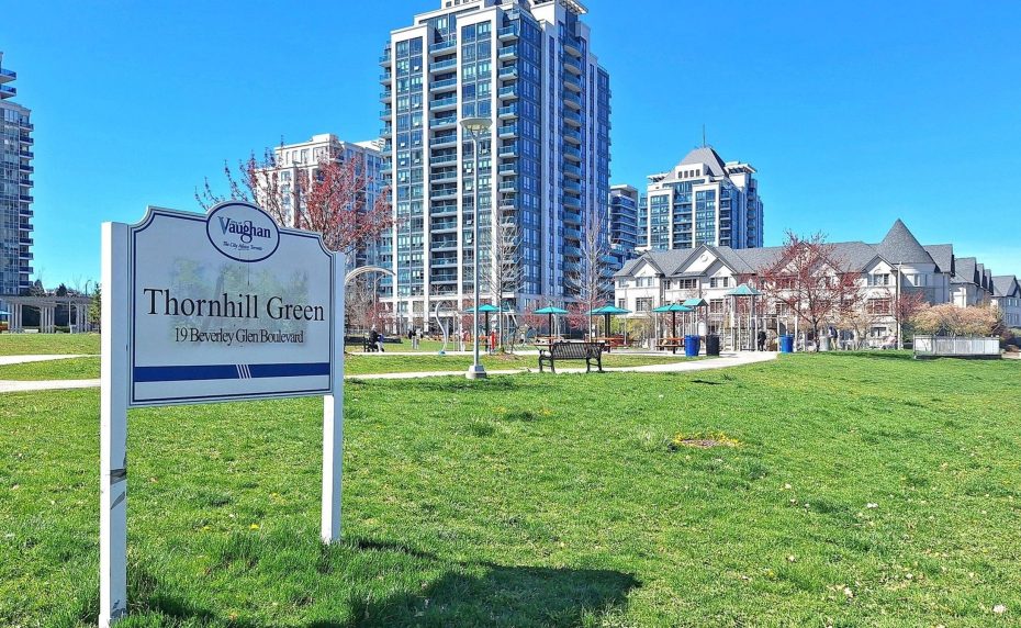 Thornhill Green park sign at 19 Beverley Glen Boulevard with Vaughan luxury condos in the background.