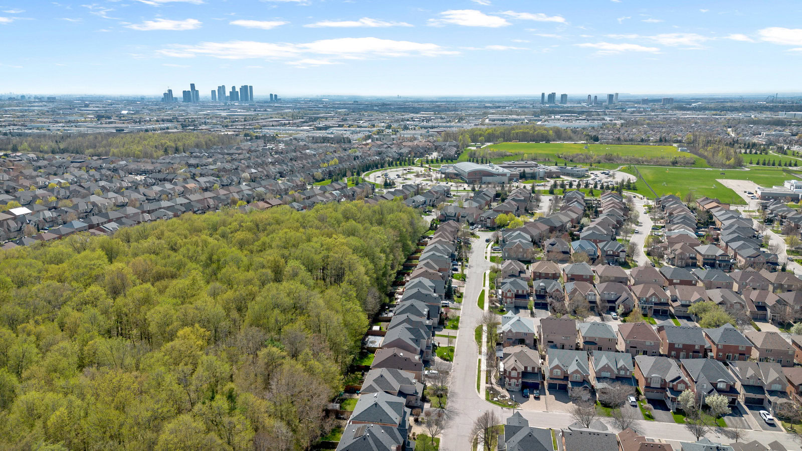 Aerial view of a residential neighborhood in Vaughan where Dodds provides expert garage door replacement and repair services.